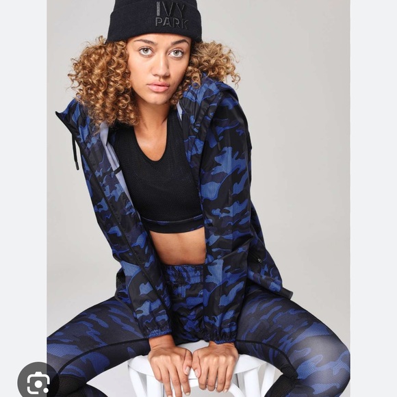 Ivy Park blue camo cropped jacket - Picture 3 of 6